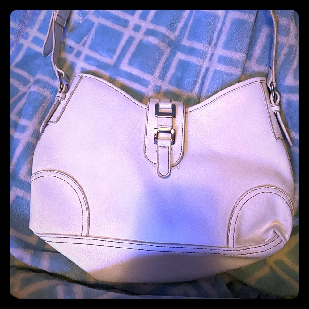 Croft and Barrow White Medium Purse